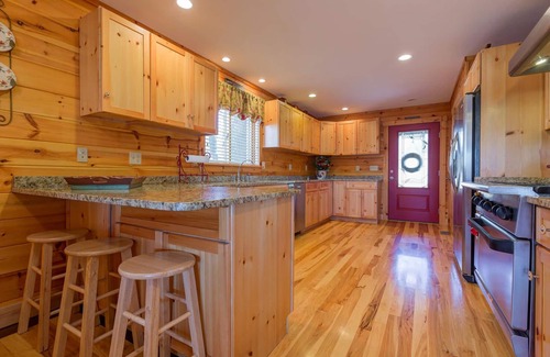 South Casco Cabin | Maple Cove Lodge on Lake Sebago Waterfront!