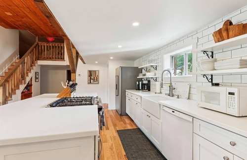 Morrisville House | Maple Fox: large 2br, wood stove, deck, & firepit!