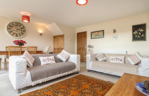 Maenporth House | Maple