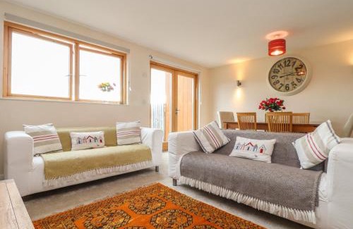 Maenporth House | Maple