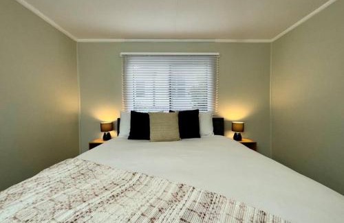 Katoomba House | Maple Grove