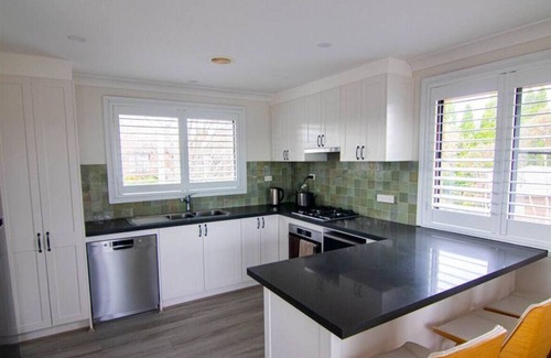 Wentworth Falls House | Maple Grove big house quiet enclave amazing views