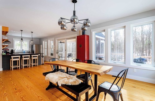 Narrowsburg House | Maple House: 25 Min to Big Bear Mtn+Cozy Fireplace