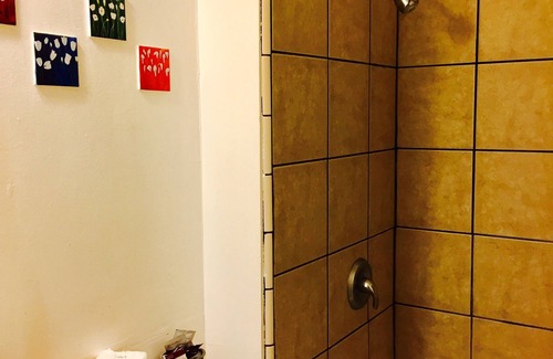 Los Banos Hotel | Maple Inn & Suites