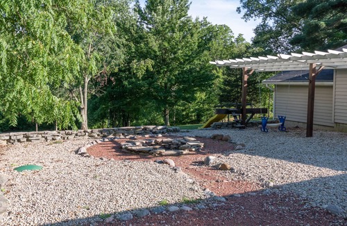 Decatur House | Maple Knoll | 3 Bed, 2 Bath