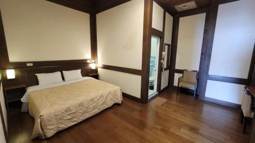 Ren'ai House | Maple Leave Holiday Villa