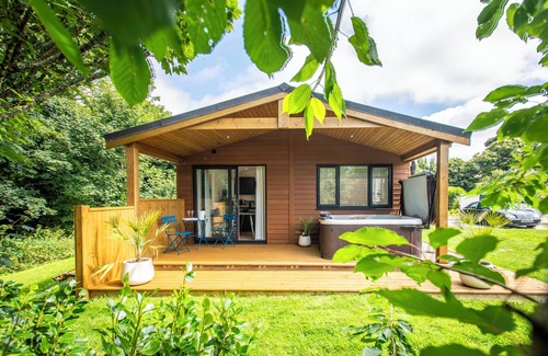 Gwinear Cottage | Maple Lodge