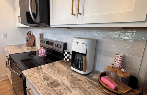 Jeffersonville House | Maple Street Retreat - where comfort meets convenience
