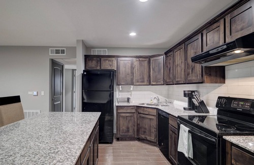 Joplin Apartment | Maplewood Place
