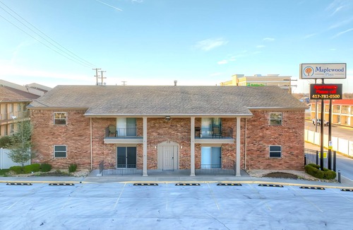 Joplin Apartment | Maplewood Place