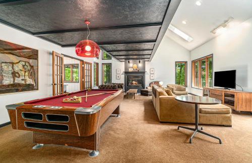 Thompsonville House | Maplewood