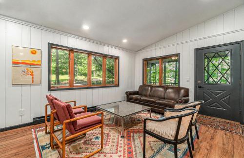 Thompsonville House | Maplewood