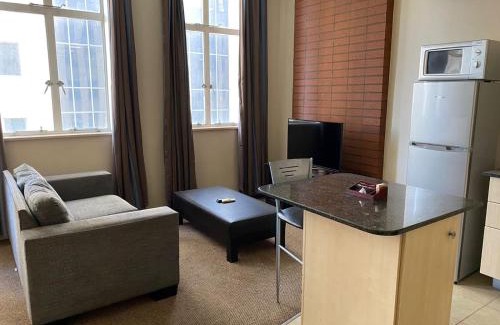 Downtown Johannesburg Hotel | Mapungubwe Hotel Apartments Marshalltown