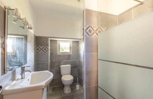 Boulbon House | Maquis - Maison avec jardin proche Avignon