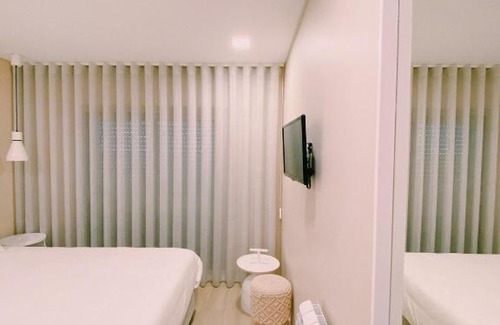 Marinha das Ondas House | Maré Viva Bed & Breakfast