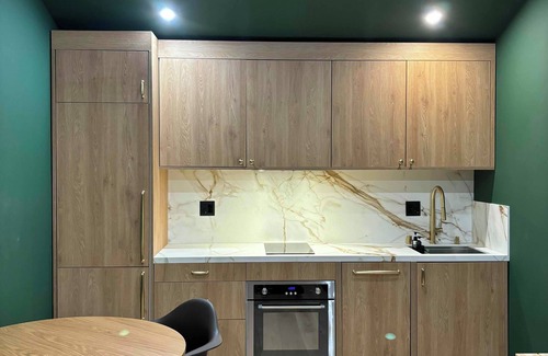 Mar Vista Apartment | Mar Vista Greenhouse - Newly-built studio guesthouse. Centrally located.