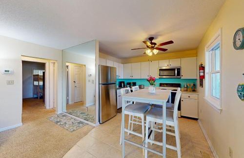 Caine Woods Apartment | Marathon North 101