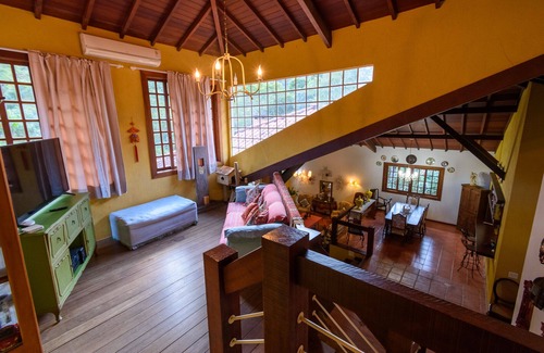 Araras House | Maravilhosa Vista Para Montanha no Sítio Namaacha