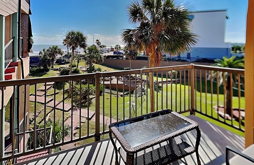 Galveston Condo | Maravilla 205-anchor Management