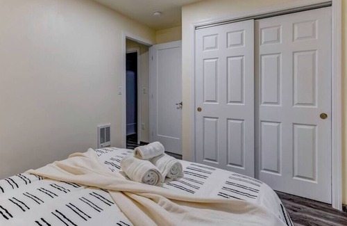 North Central Apartment | @ Marbella Lane - Bright and Cozy Home near SFO