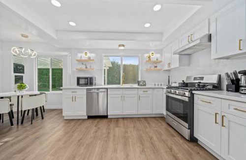 Fullerton House | #Marbella Lane - Modern Home with Private Backyard