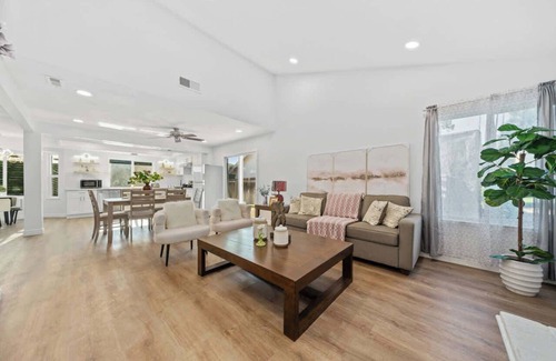 Fullerton House | @ Marbella Lane – Modern Home w/Private Backyard