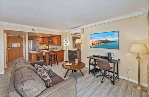 Waikiki Apartment | @ Marbella Lane - Ocean Marina View Ilikai Hotel