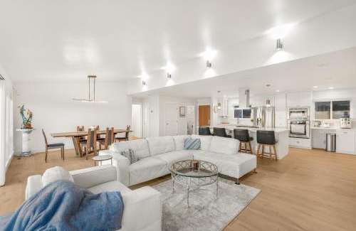 Sharp Park House | # Marbella Lane-Oceanfront Retreat - Stunning View