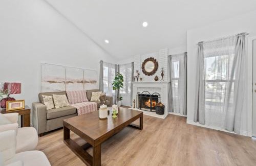 Brea House | #Marbella Lane - Peaceful Modern TwoStory Home