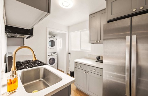 Ontario House | @Marbella lane - Serene Haven Retreat 3BR