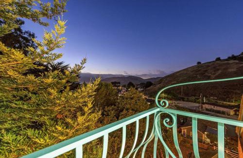 Rockaway Beach Villa | @ Marbella Lane Tuscan Villa with Hot Tub