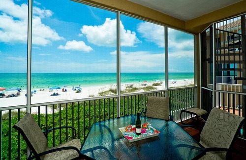 Bradenton Beach Hotel | Marbella Villa 04 - 1713929