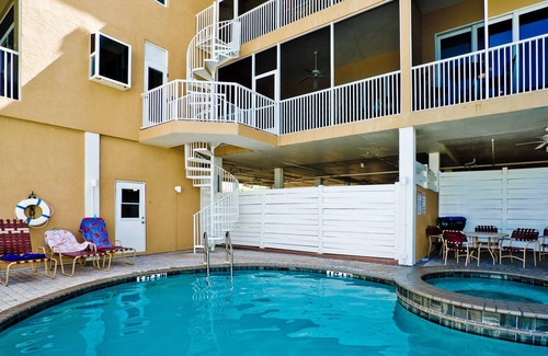 Bradenton Beach Hotel | Marbella Villa 12 - 1713925