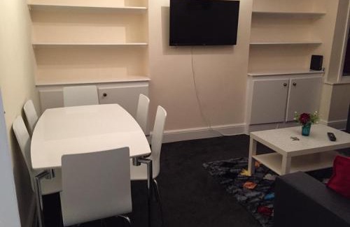 Tooting House | Marble Apartments Tooting House