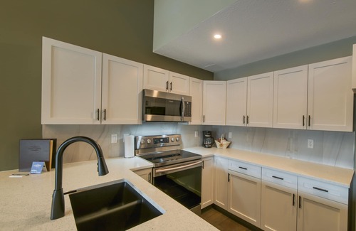 East Kootenay House | Marble Canyon 4 bedroom townhome: Unit 403P1 *pet friendly