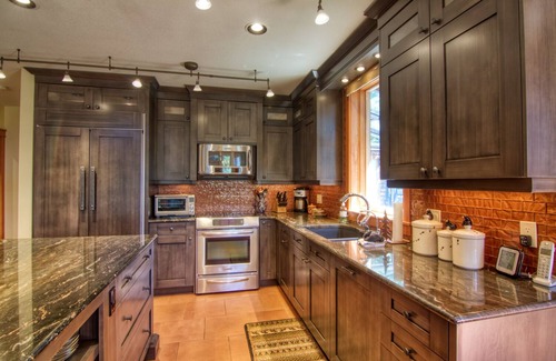 East Kootenay House | Marble Canyon 3 bedroom luxury townhome: Unit 1002P2 with hot tub