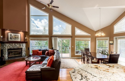 East Kootenay House | Marble Canyon 4 Bedroom Premium Townhome: Unit 801P2