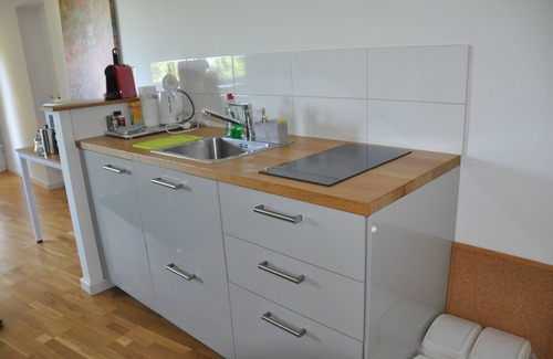 Marburg Apartment | Marburg - 2-room apartment in the countryside. Fresh air, distant views and nature!