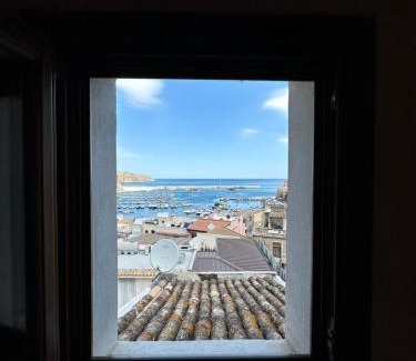 Castellammare del Golfo Apartment | Marcantonio Suite
