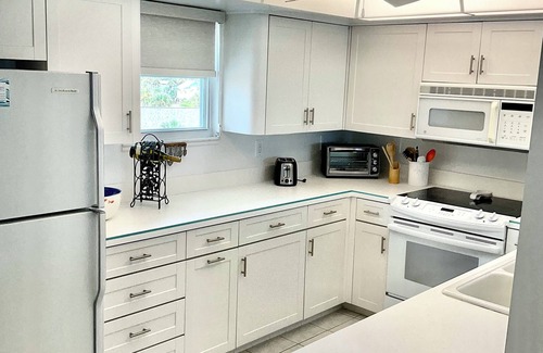 New Smyrna Beach Condo | March 1, 2026 through March 27, 2026 nSTILL AVAILABLE COME ON DOWN