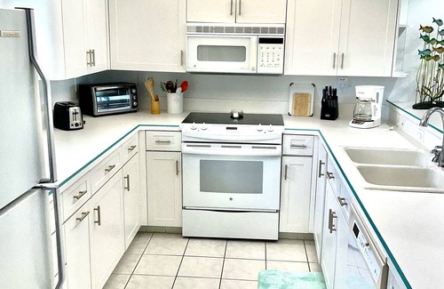 New Smyrna Beach Condo | March 1, 2026 through March 27, 2026 nSTILL AVAILABLE COME ON DOWN