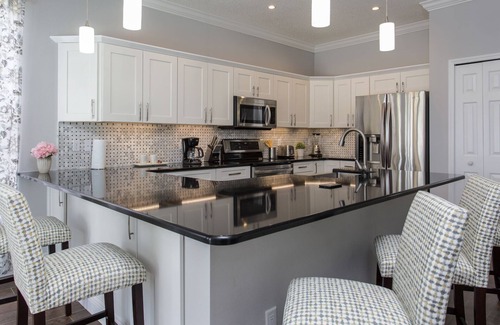 Esprit House | MARCH LAST MINUTE AVAILABLE!