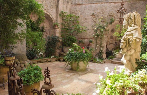 Fermo Apartment | MarcheAmore - Le Stanze Della Contessa, central luxury 3 bedrooms apartment
