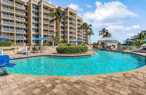 Marco Island Apartment | Marco Beach Ocean Resort 601