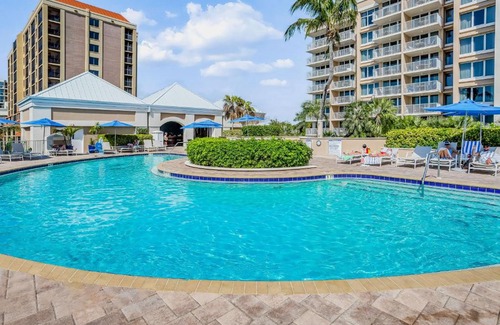 Marco Island Apartment | Marco Beach Ocean Resort 607