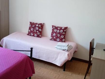 Foligno Apartment | Marco - camere con bagno privato vicino al centro