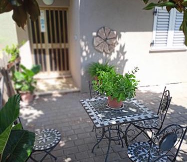 Foligno Apartment | Marco - camere con bagno privato vicino al centro