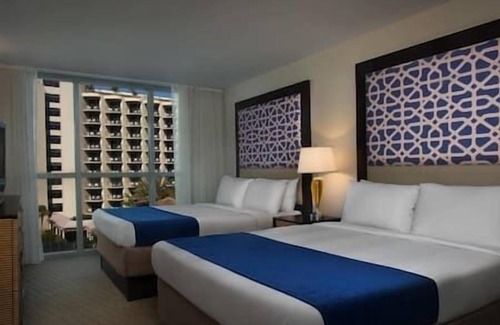 Marco Island Resort | Marco Crystal Shores Beachfront Resort & Spa