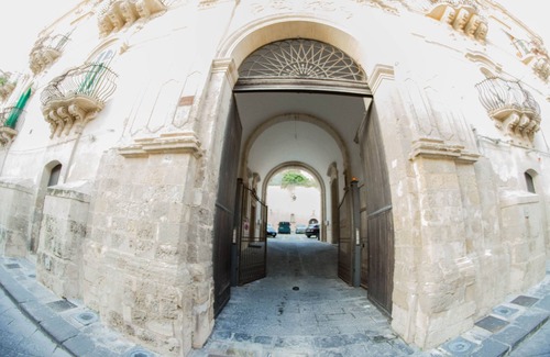 Noto Historic Centre House | Marco's house behind the Cathedral