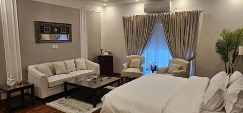 Loralai District Hotel | Marcopolo Resort Gilgit